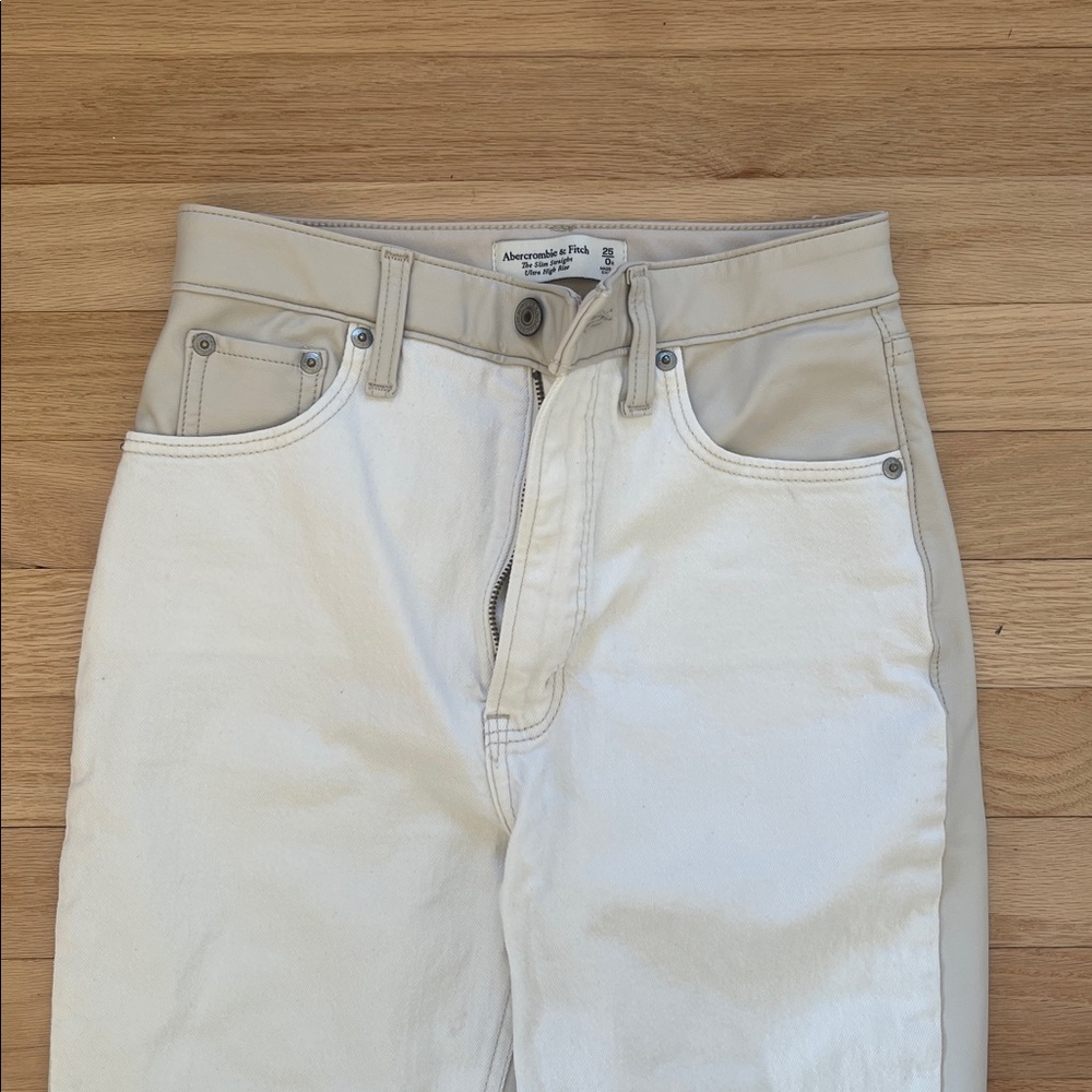 Abercrombie & Fitch Women's Off-White Straight Leg Jeans size 25/0R - Picture 4 of 9